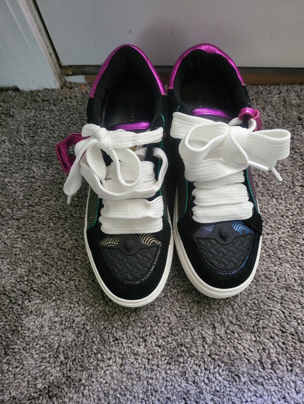 Kurt Geiger White Platform Heel with Blue and Purple Accents - Picture 7 of 7